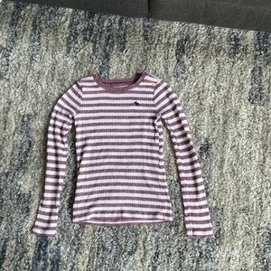 I’m selling this cute shirt from Abercrombie